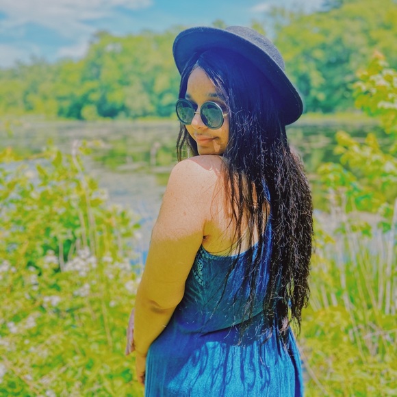 Meet your Posher, Kayli - Picture 6 of 6